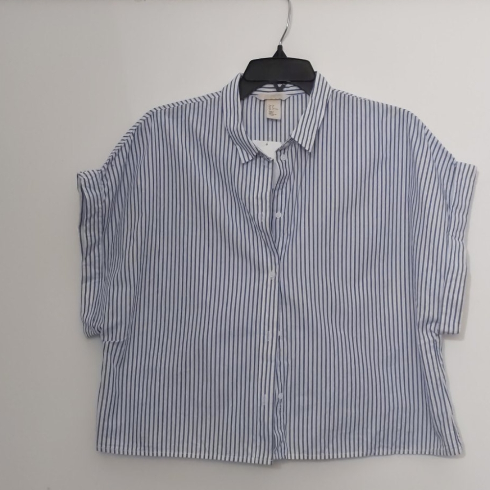 H&M Stripped Square Sleeve Button Down